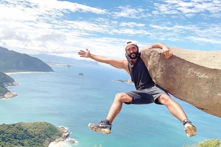 Турецкий блогер отправился в пешее путешествие из Турции в Азербайджан и далее