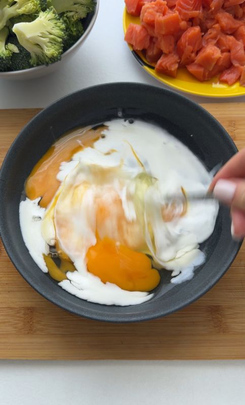 Вкусный и полезный белковый киш: здоровый перекус за 5 минут