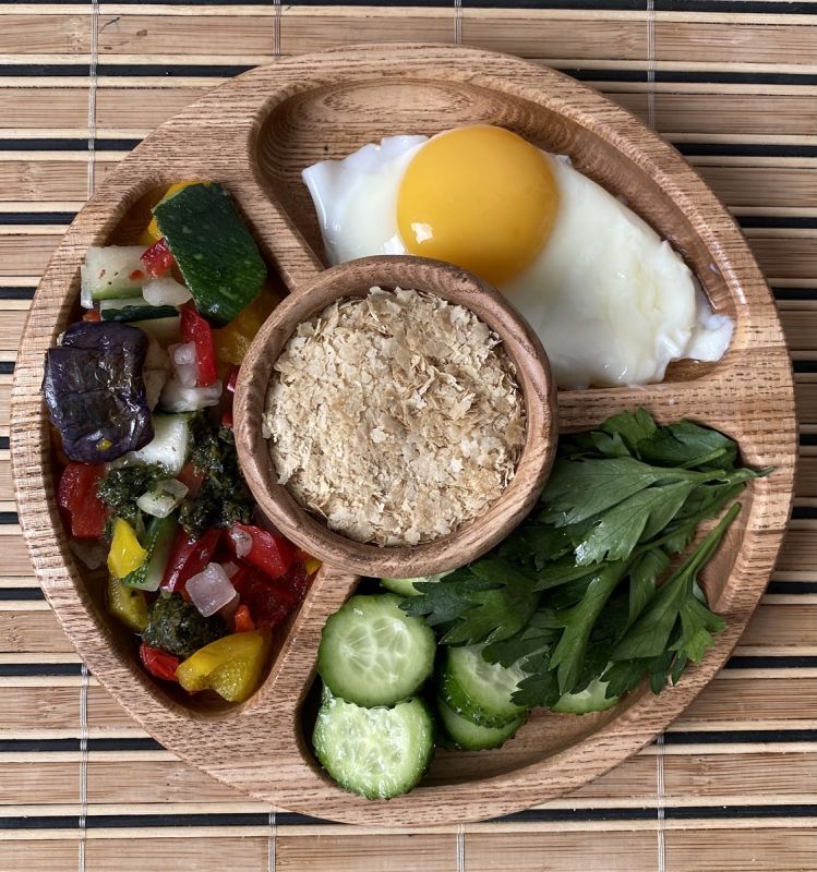 Пищевые дрожжи как ценный источник витаминов группы В и вкуснейшее дополнение к блюдам