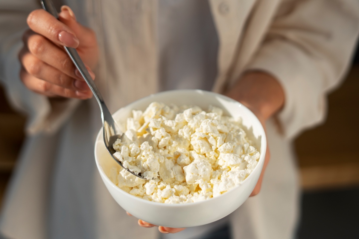 Творог: полезный продукт или потенциальная угроза для здоровья?