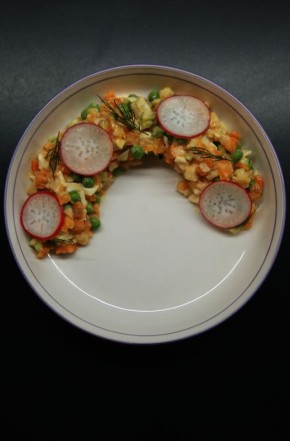 Новый взгляд на оливье: салат с креветками