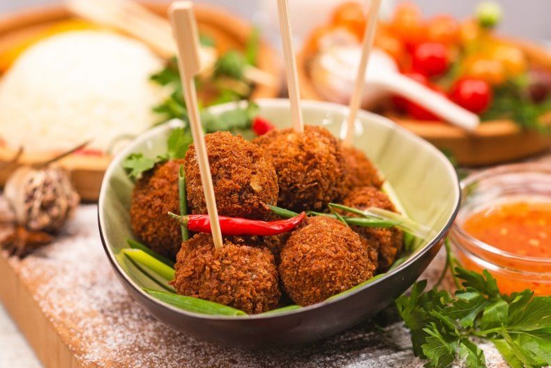 Котлеты с креветками и свининой: необычный азиатский вкус