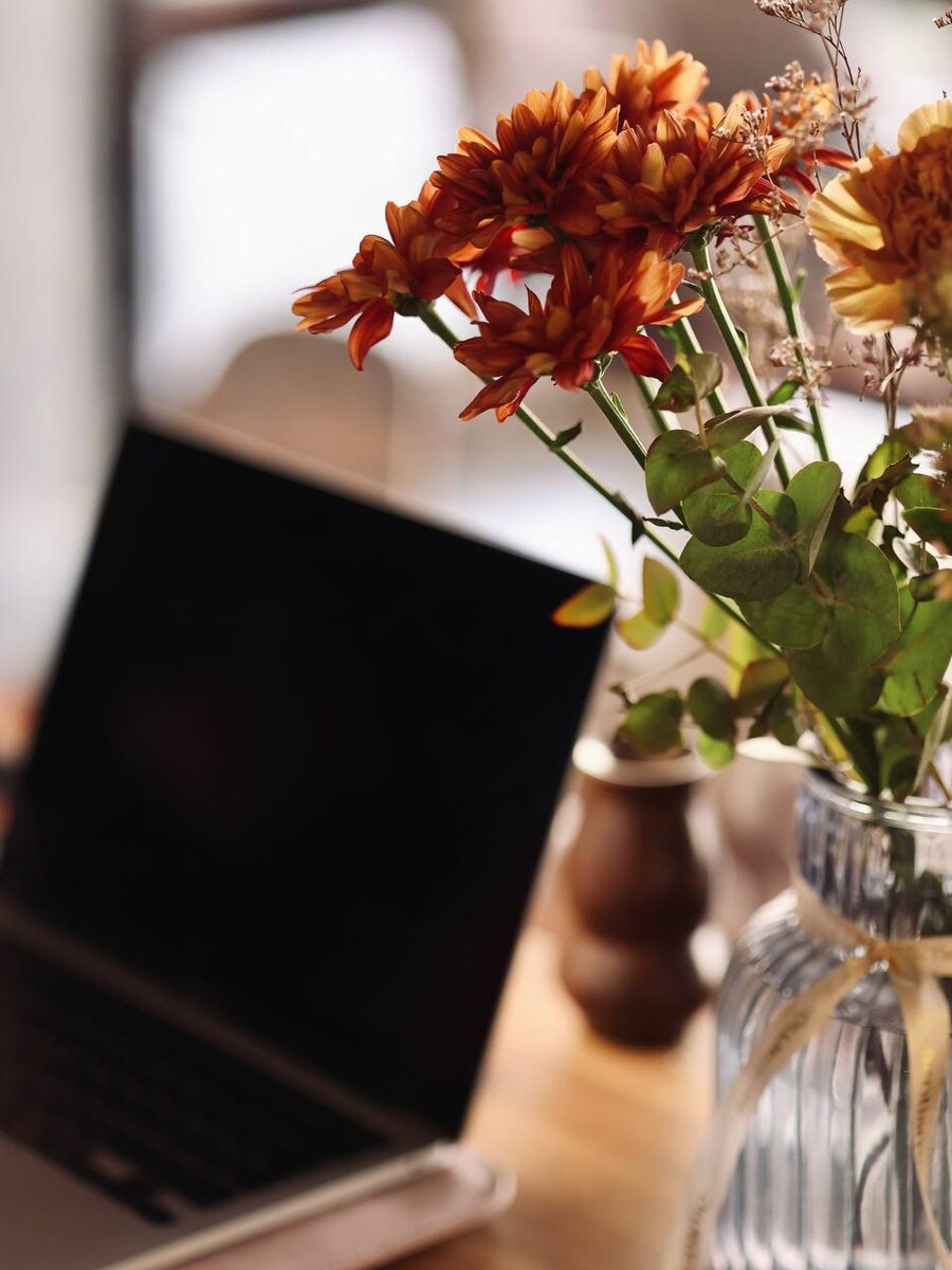 Цветы как символы: зачем мы украшаем чайную живыми растениями