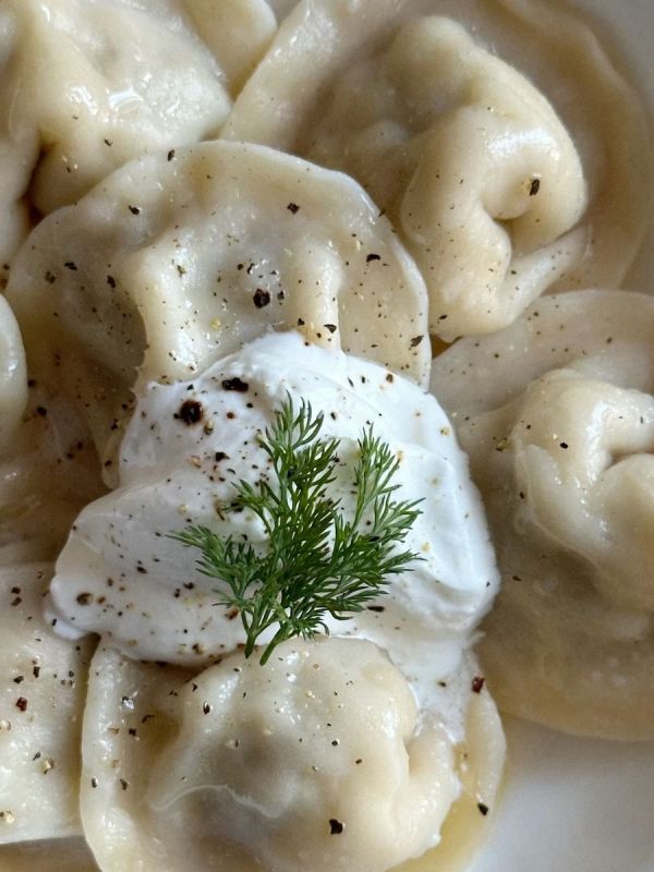 Как сварить идеальные пельмени: секреты сочного бульона внутри