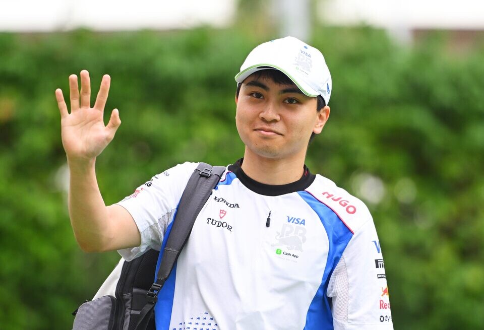 Аюму Иваса присоединился к команде Visa Cash App Racing Bulls в качестве резервного пилота