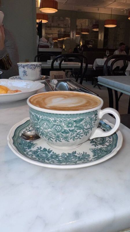 ������� ���������: Frantsuza Bistrot ��������� �������� ����