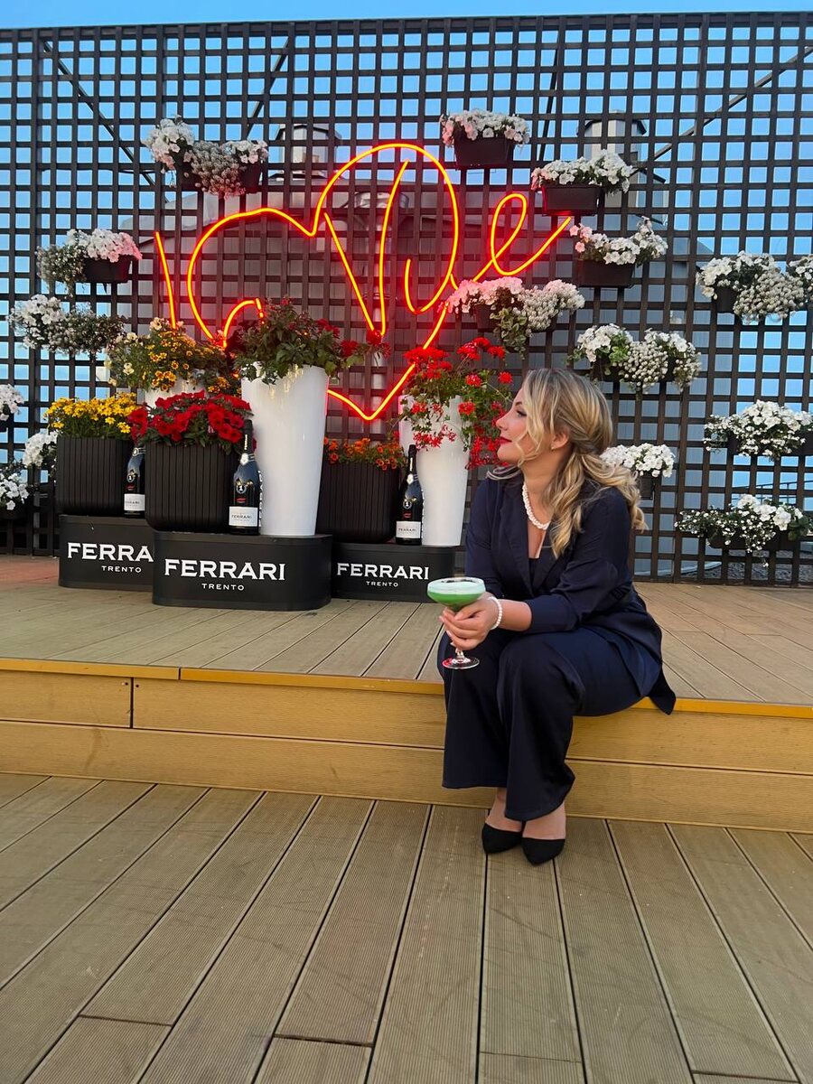 Новый взгляд на Петербург: ресторан 'La Vue' впечатляет панорамами и гастрономией