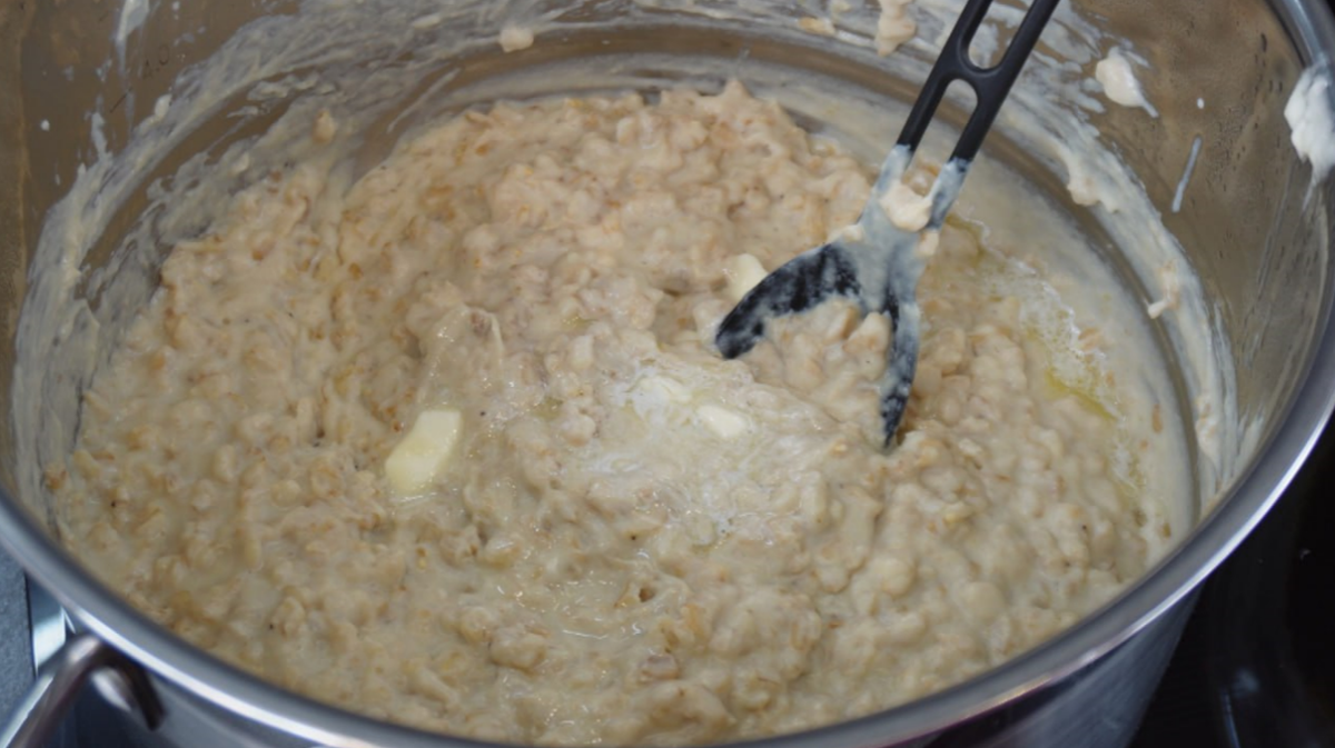 Овсяная каша с фруктами: секреты вкусного завтрака для всей семьи