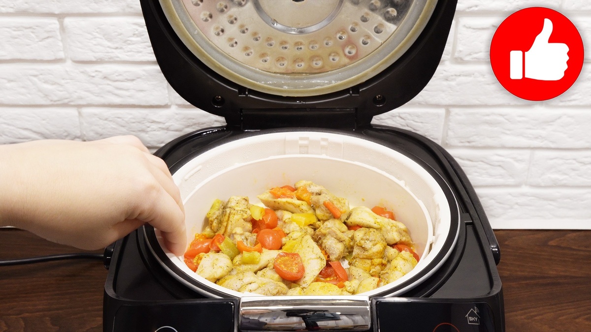 Приятное сочетание: Курица с перцем и помидорами на пару