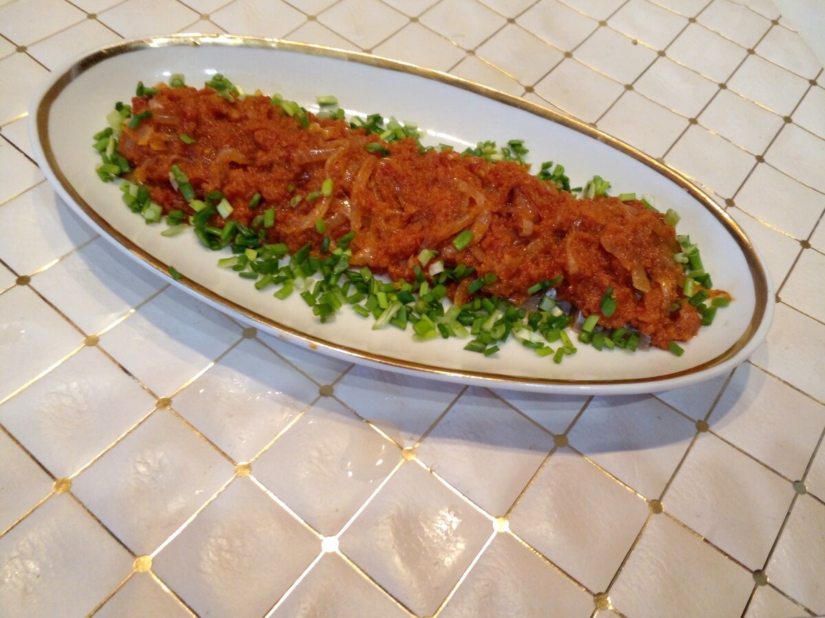 Салат с селедкой под овощной шубой: быстро и вкусно