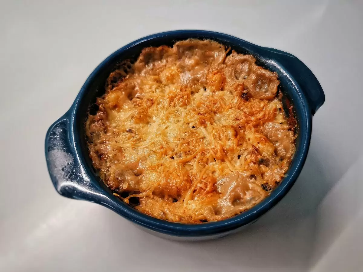 Неповторимый жюльен с трюфельным соусом