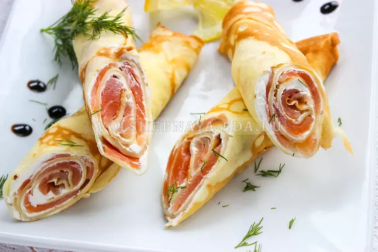 Необычные блины с лососем и сливочным сыром для любого праздника