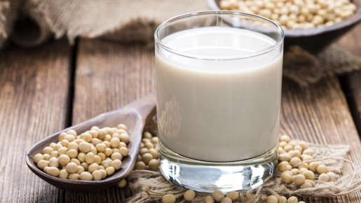Соевое молоко: мифы и реальность растительной альтернативы