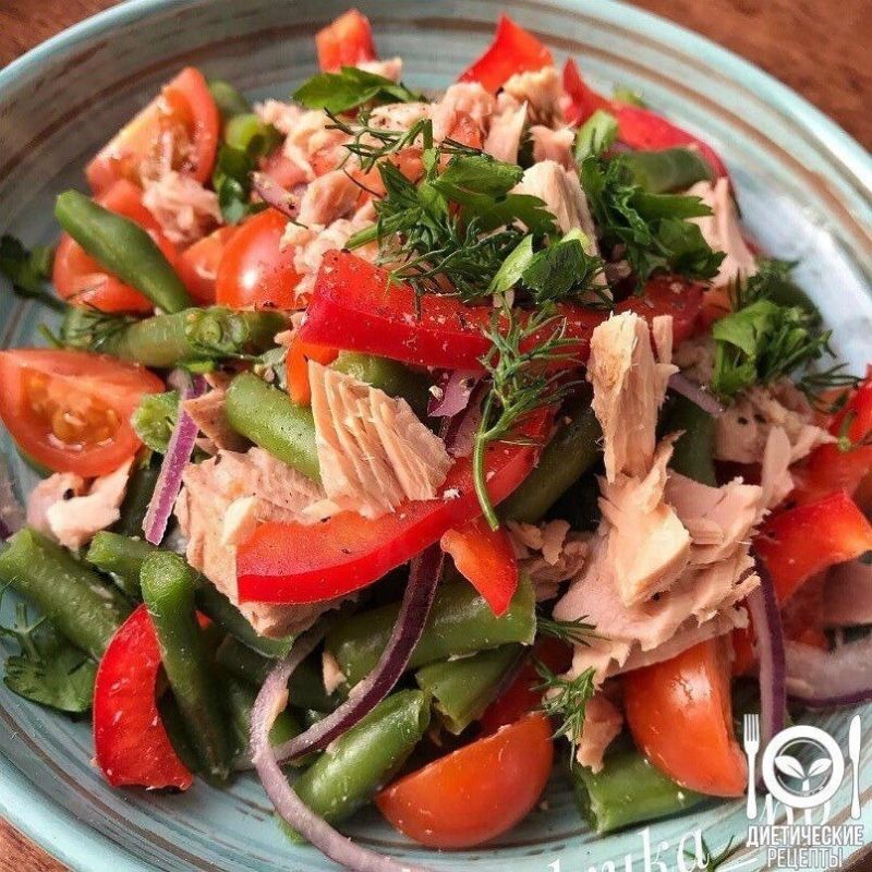 Как приготовить вкусный салат с тунцом за 10 минут